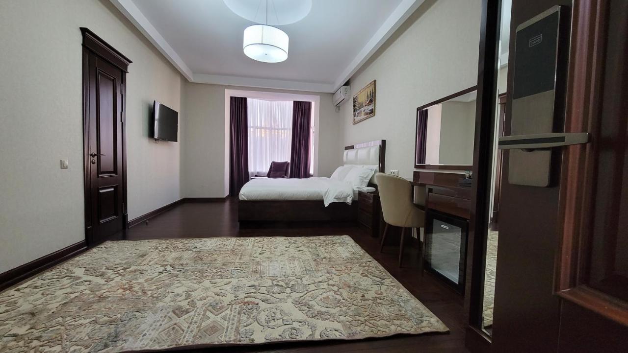 Hotel Ayni Dushanbe Esterno foto