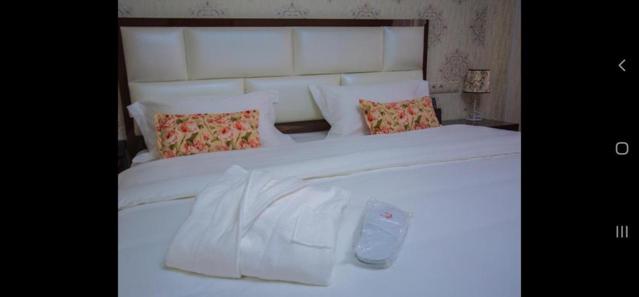 Hotel Ayni Dushanbe Esterno foto
