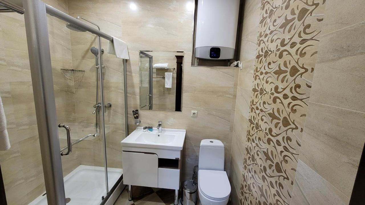 Hotel Ayni Dushanbe Esterno foto